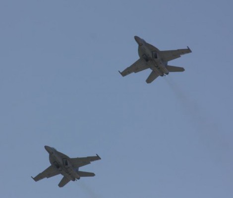 Long Beach Grand Prix: C-17 & T-38 Flyover & Race Sounds From Mile Away